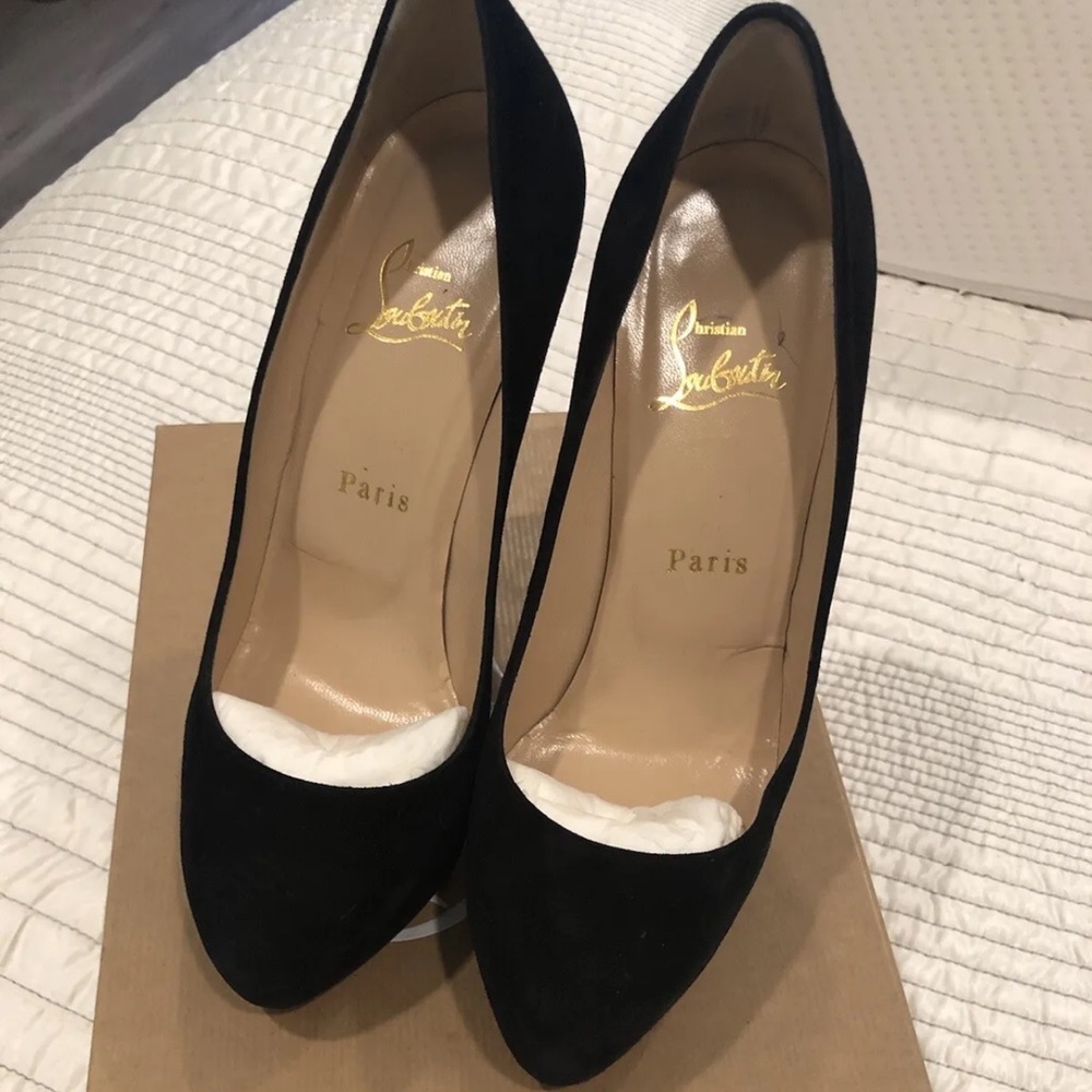 Christian Louboutin Miss Clichy size eu 37.5/ 7 black suede heel